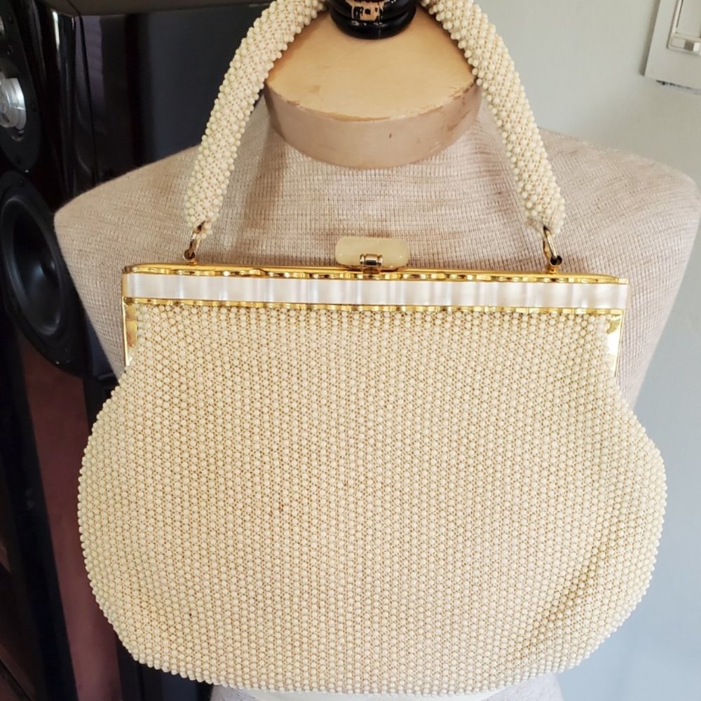 Vintage seed pearl cream handbag